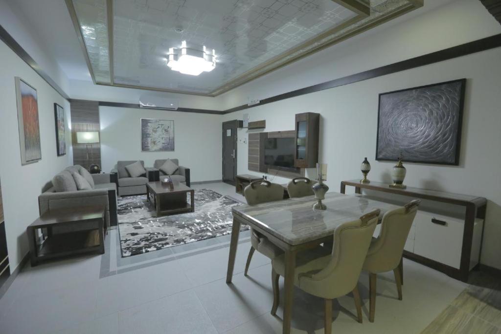 Niyaf Hotel Appartments Хаміс-Мушайт Екстер'єр фото